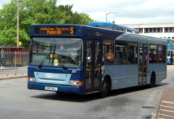 Route 5, Metrobus 207, SN03WLL, Crawley