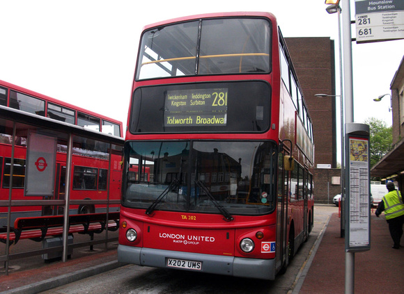 Route 281, London United RATP, TA202, X202UMS, Hounslow