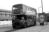 Route 225, London Transport, RM561, WLT561, Limehouse