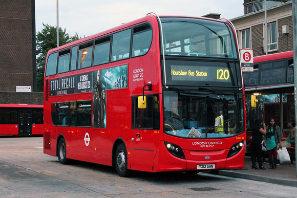 Route 120, London United RATP, ADE30, YX12GHN, Hounslow