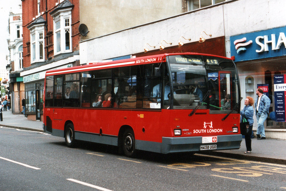 Route 412, South London Buses, DT58, H458UGO, Croydon