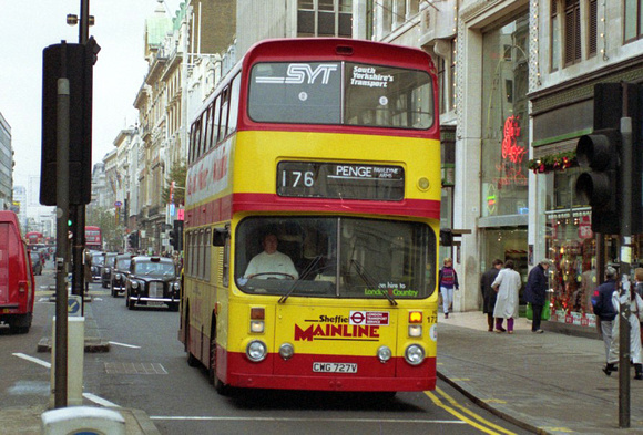 Route 176, London & Country, CWG727V, Oxford Street