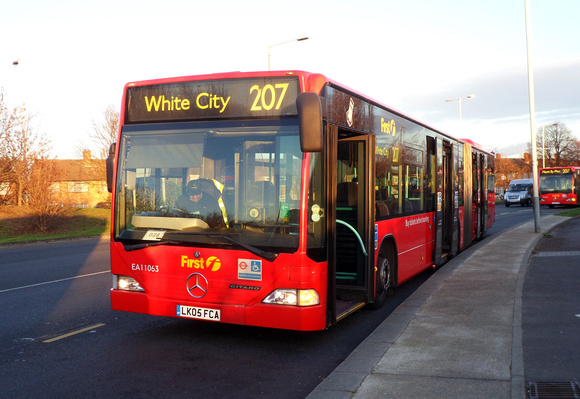 Route 207, First London, EA11063, LK05FCA, Hayes By Pass