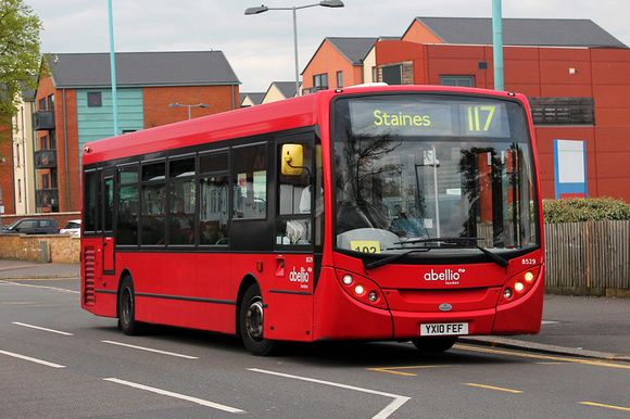 Route 117, Abellio London 8529, YX10FEF, West Middlesex Hospital
