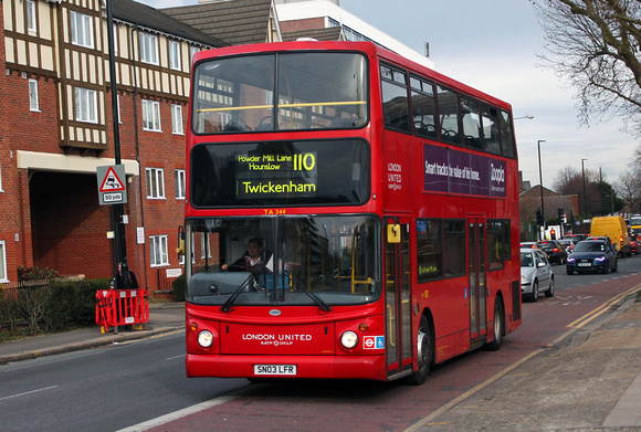 Route 110, London United RATP, TA344, SN03LFR, Hounslow