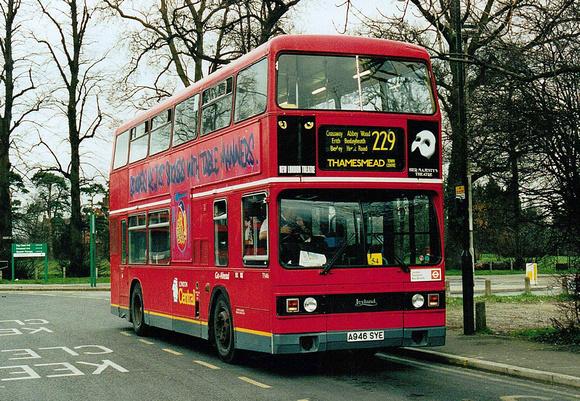 Route 229, London Central, T946, A946SYE, Sidcup