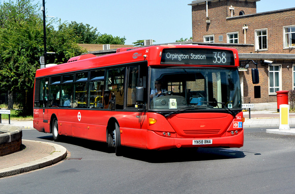 Route 358, Metrobus 562, YN58BNA, Beckenham