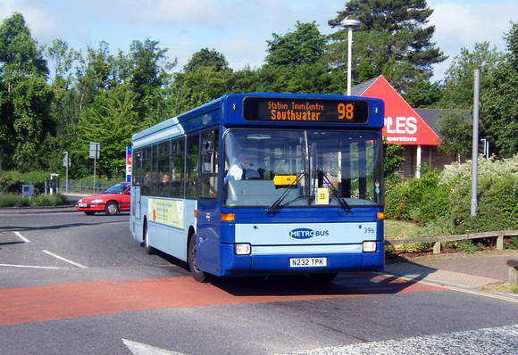 Route 98, Metrobus 396, N232TPK, Horsham