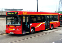 Route 323, First London, DMC41493, LK03LLX, Canning Town