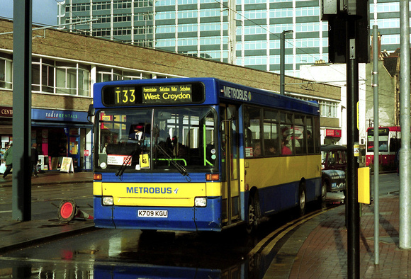 Route T33, Metrobus 709, K709KGU, Croydon