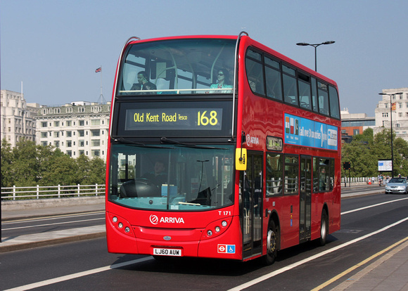 Route 168, Arriva London, T171, LJ60AUW, Waterloo Bridge