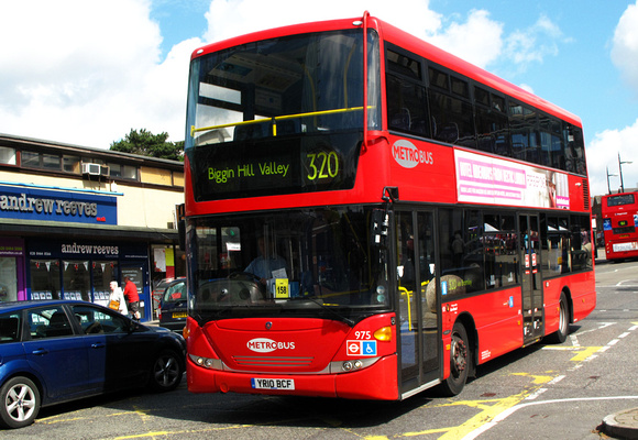 Route 320, Metrobus 975, YR10BCF, Bromley