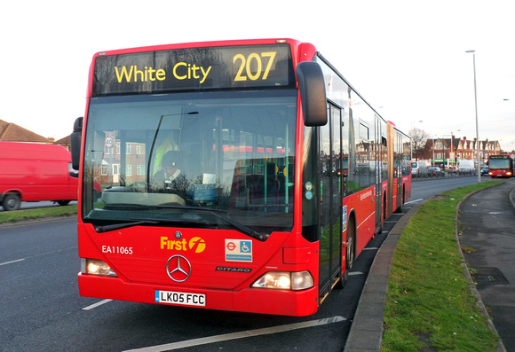 Route 207, First London, EA11065, LK05FCC, Hayes By Pass