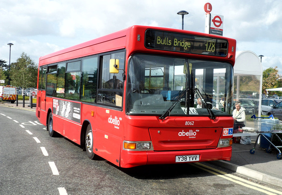 Route H28, Abellio London 8062, Y38YVV, Osterley Tesco