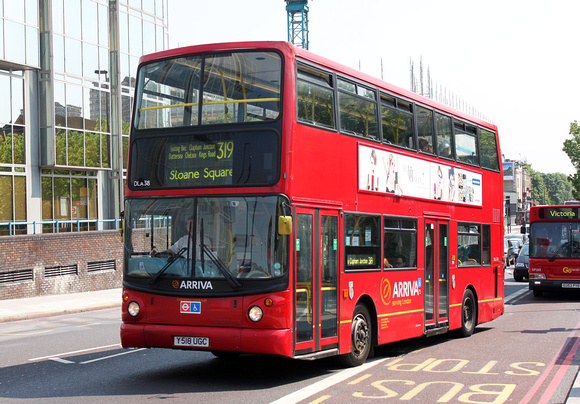 Route 319, Arriva London, DLA318, Y518UGC, Battersea