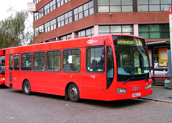 Route 336, Metrobus 257, PN06UYL, Bromley