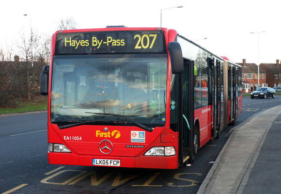 Route 207, First London, EA11054, LK05FCP, Hayes By Pass