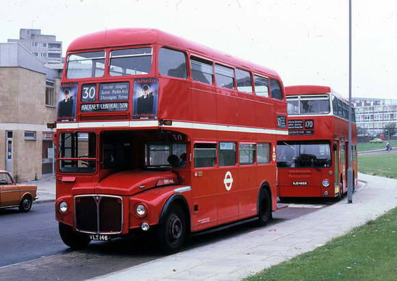 Route 30, London Transport, RM146, VLT146, Roehampton
