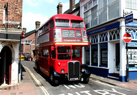 Route 124, London Transport, RT1702, KYY529, East Grinstead