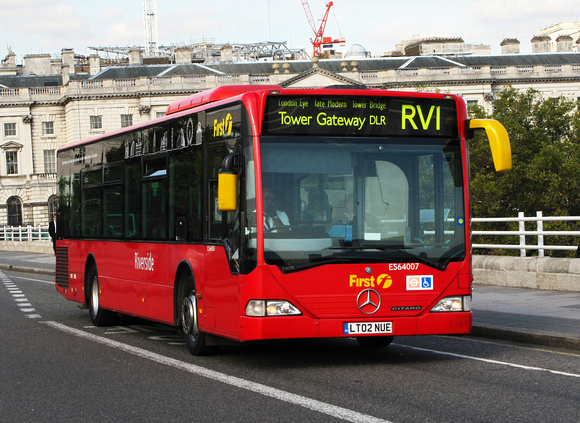Route RV1, First London, ES64007, LT02NUE, Waterloo