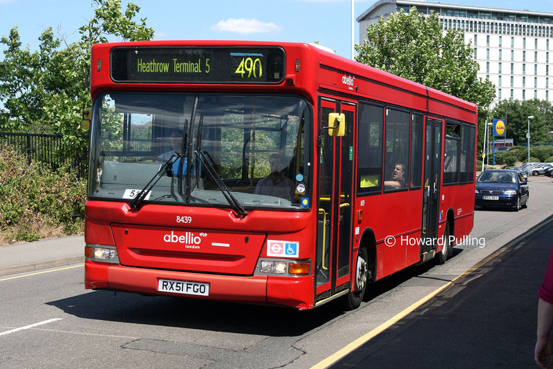 London Bus Routes | Route 490: Heathrow Terminal 5 - Richmond, Pools on ...