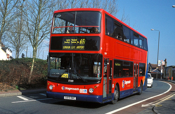 Route 69, Stagecoach London 17019, S819BWC