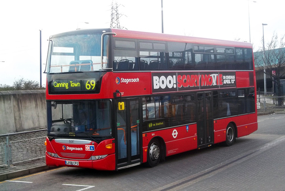 Route 69, Stagecoach London 15017, LX58CFG, Canning Town