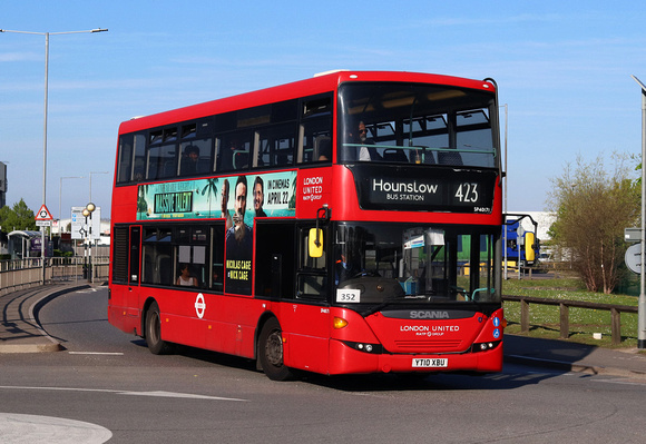 Route 423, London United, SP40171, YT10XBU, Hatton Cross