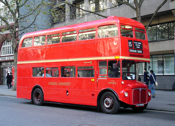 Route 15, Stagecoach London, RM1968, ALD968B, Aldwych