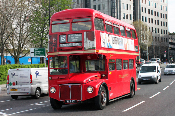 Route 15, Stagecoach London, RM871, WLT871, Tower of London