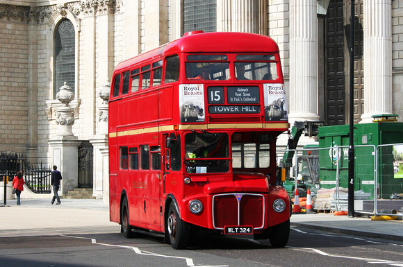 Route 15, Stagecoach London, RM324, WLT324, St Paul's