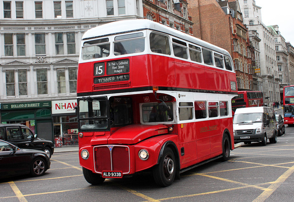 Route 15, Stagecoach London, RM1933, ALD933B, Ludgate Circus