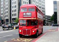 Route 15, East London ELBG, RM2089, ALM89B, Tower of London