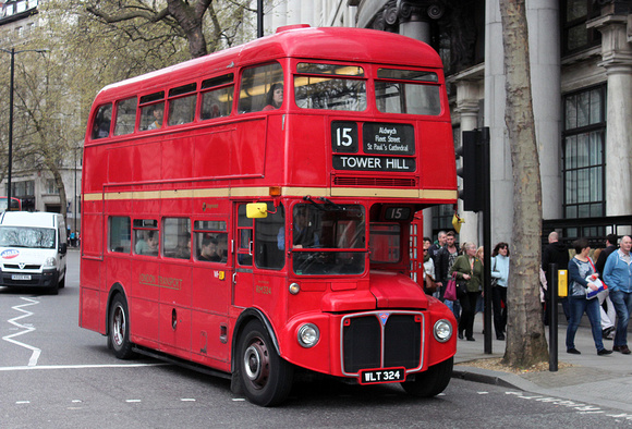 Route 15, Stagecoach London, RM324, WLT324, Royal Courts