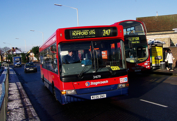 Route 247, Stagecoach London 34179, W226DNO, Romford