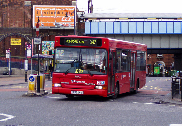 Route 247, Stagecoach London 34177, W117DNO, Romford