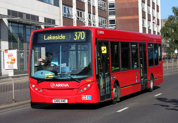 Route 370, Arriva Southend 4068, GN10KWE, Romford