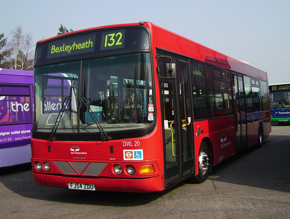 Route 132, East Thames Buses, DWL20, FJ54ZDU, Cobham