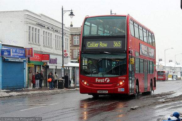 Route 365, First London, DN33562, SN58CGY, Romford