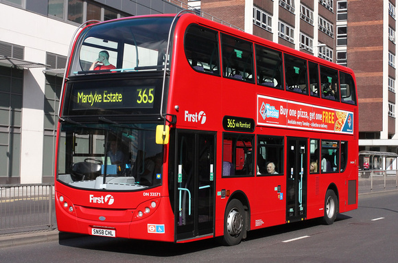 Route 365, First London, DN33571, SN58CHL, Romford