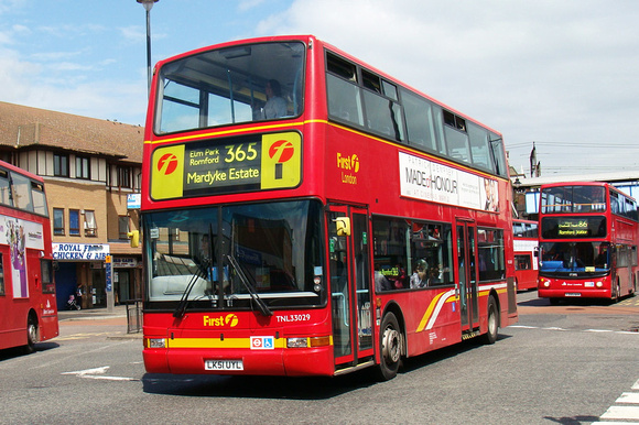 Route 365, First London, TNL33029, LK51UYL, Romford