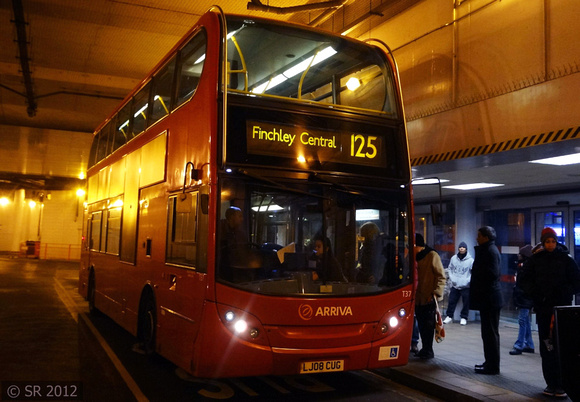 Route 125, Arriva London, T37, LJ08CUG, North Finchley