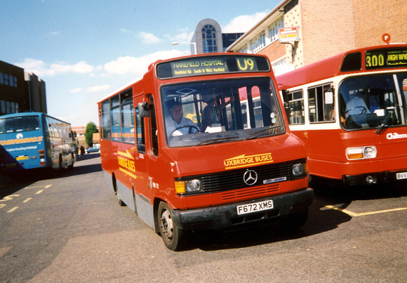 Route U9, Uxbridge Buses, MA72, F672XMS
