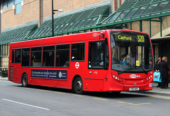 Route 320, Metrobus 755, YX13AHC, Bromley