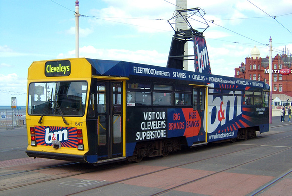 Blackpool Tram 647, North Pier