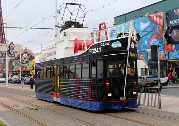 Blackpool Tram, 737, Central Pier