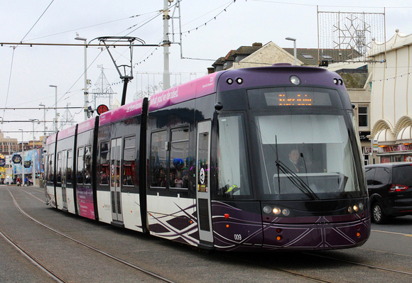 Blackpool Tram, 009, Central Pier