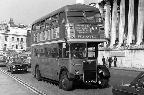 Route 168, London Transport, RT4558, NXP850, Trafalgar Square