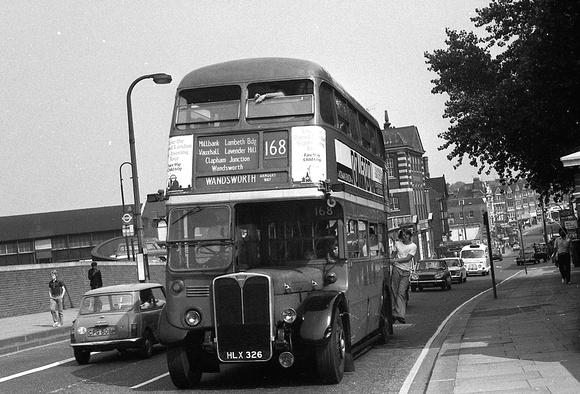 Route 168, London Transport, RT509, HLX326