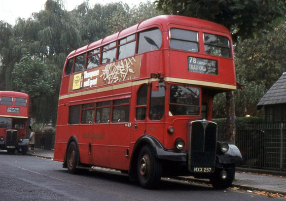 Route 178, London Transport, RLH57, MXX257, Clapton Pond